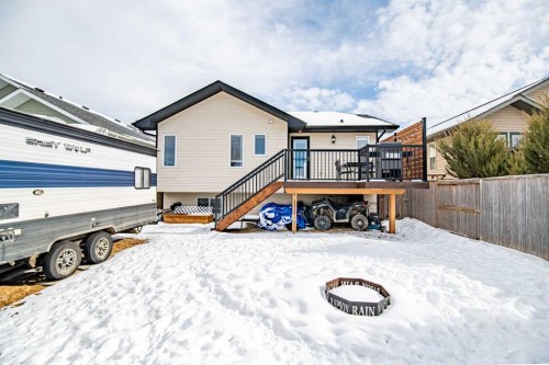 22 Mcdougall Close, Penhold, AB - Outdoor With Deck Patio Veranda