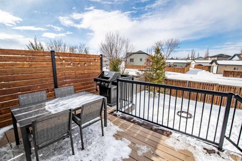 22 Mcdougall Close, Penhold, AB - Outdoor