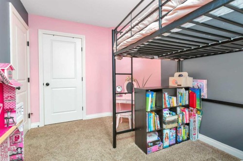 356 Kingston Drive, Red Deer, AB - Indoor Photo Showing Other Room