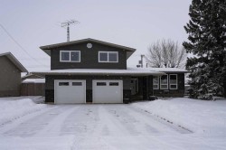 5410 47 Avenue WESTForestburg, AB T0B 1N0