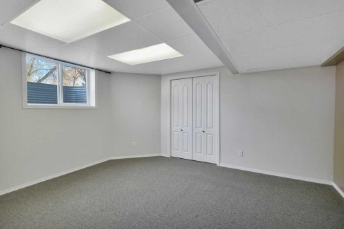 5317 50 Street, Bentley, AB - Indoor