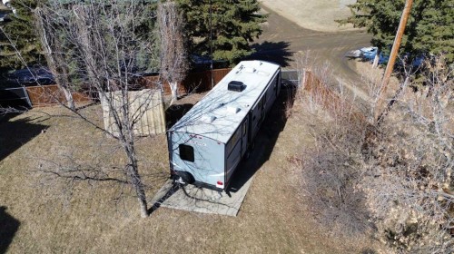 5317 50 Street, Bentley, AB - Outdoor