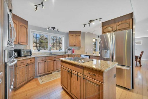 5317 50 Street, Bentley, AB - Indoor Photo Showing Kitchen