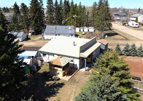 5008 54Th Ave, Bashaw, AB - Outdoor