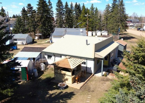 5008 54Th Ave, Bashaw, AB - Outdoor