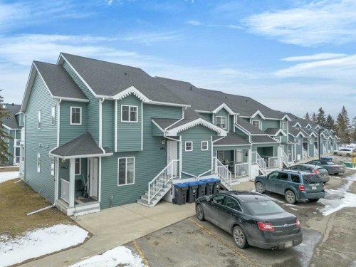 2001-5220 50A Avenue, Sylvan Lake, AB - Outdoor