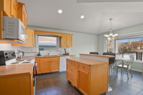 119 Ammeter Close, Red Deer, AB - Indoor Photo Showing Kitchen With Double Sink