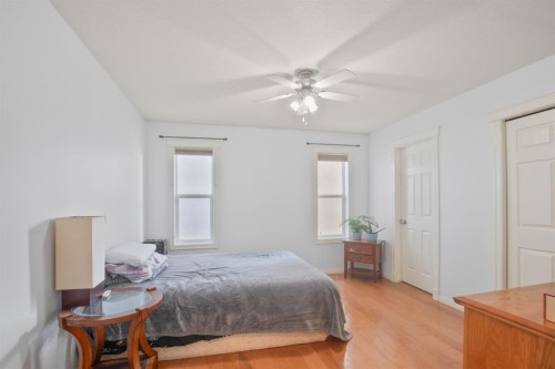119 Ammeter Close, Red Deer, AB - Indoor Photo Showing Bedroom