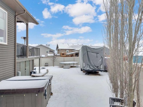 94 Mackenzie Crescent, Lacombe, AB - Outdoor
