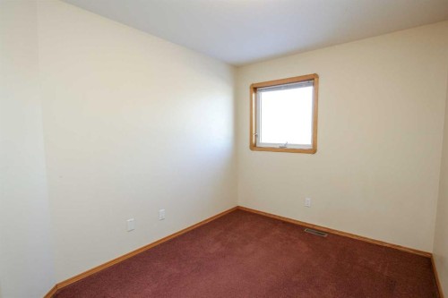 25 Adams Close, Red Deer, AB - Indoor Photo Showing Other Room