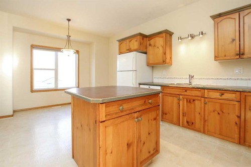 25 Adams Close, Red Deer, AB - Indoor Photo Showing Kitchen