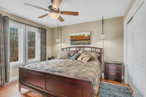 57-39408 Range Road 21, Rural Lacombe County, AB - Indoor Photo Showing Bedroom