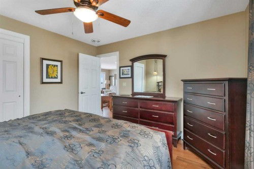 57-39408 Range Road 21, Rural Lacombe County, AB - Indoor Photo Showing Bedroom
