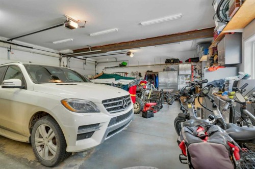 57-39408 Range Road 21, Rural Lacombe County, AB - Indoor Photo Showing Garage