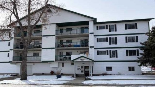 #206-5007 52 Avenue, Ponoka, AB 