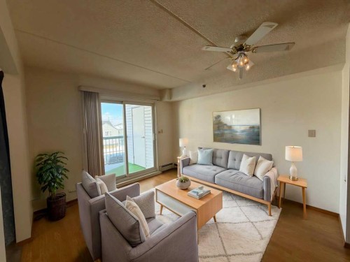 #206-5007 52 Avenue, Ponoka, AB 