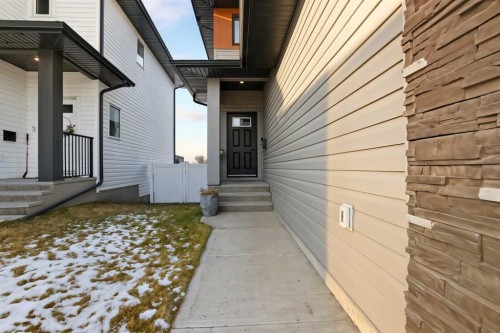 30 Palmer Circle, Blackfalds, AB - Outdoor With Exterior