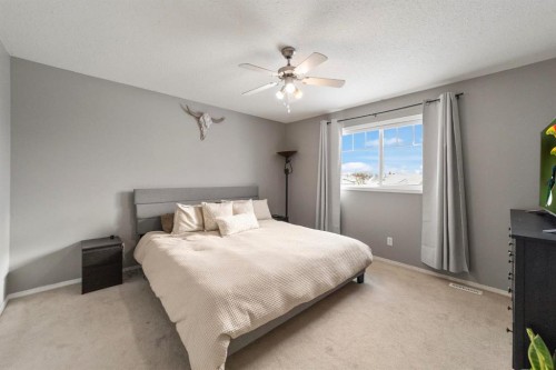 52 Elliott Drive, Camrose, AB - Indoor Photo Showing Bedroom