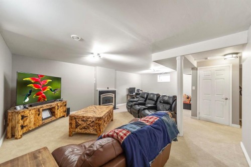 52 Elliott Drive, Camrose, AB - Indoor