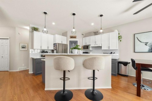 52 Elliott Drive, Camrose, AB - Indoor Photo Showing Kitchen With Upgraded Kitchen