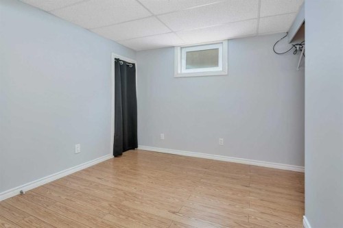 9 Cardinal Avenue, Red Deer, AB - Indoor Photo Showing Other Room