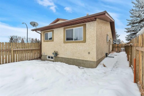 9 Cardinal Avenue, Red Deer, AB - Outdoor With Exterior