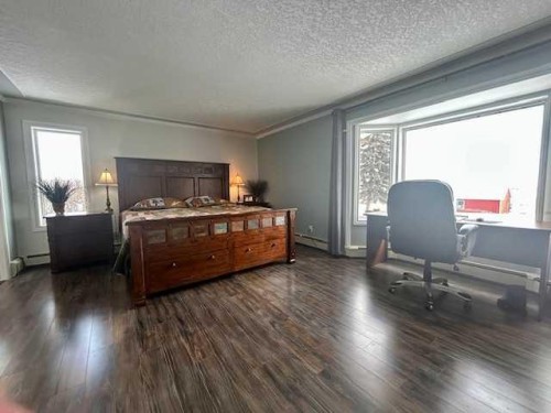 19438 Twp Rd 430, Rural Camrose County, AB - Indoor Photo Showing Bedroom