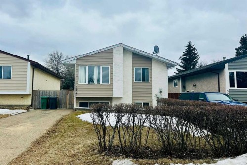 3905 52 Avenue  Ponoka, AB T4J 1C8