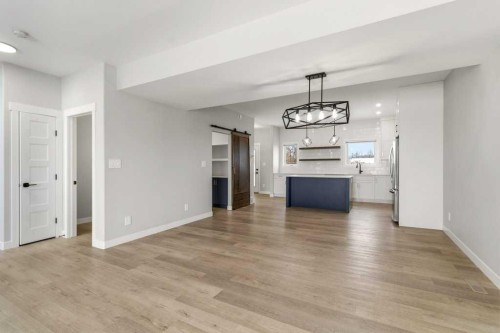 4307 48 Avenue, Sylvan Lake, AB - Indoor