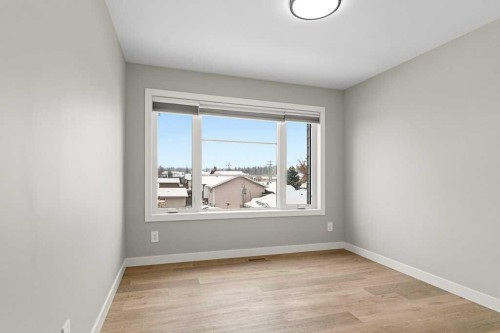 4307 48 Avenue, Sylvan Lake, AB - Indoor Photo Showing Other Room