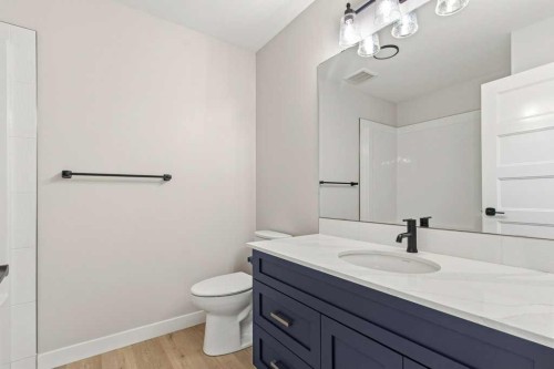 4307 48 Avenue, Sylvan Lake, AB - Indoor Photo Showing Bathroom