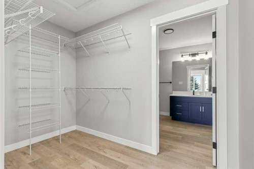 4307 48 Avenue, Sylvan Lake, AB - Indoor With Storage