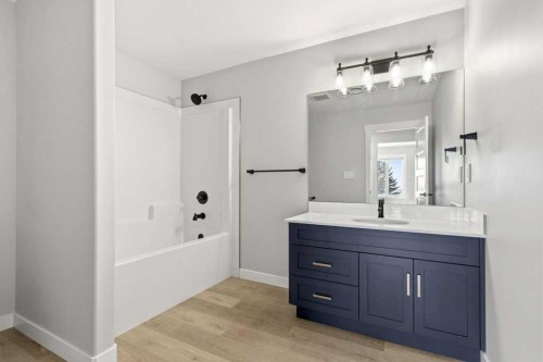 4307 48 Avenue, Sylvan Lake, AB - Indoor Photo Showing Bathroom