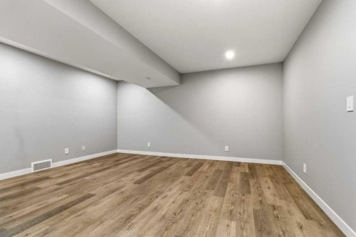 4307 48 Avenue, Sylvan Lake, AB - Indoor Photo Showing Other Room