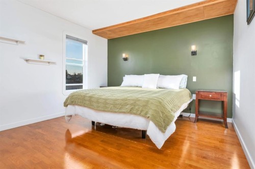 85 Hathaway Lane, Lacombe, AB - Indoor Photo Showing Bedroom