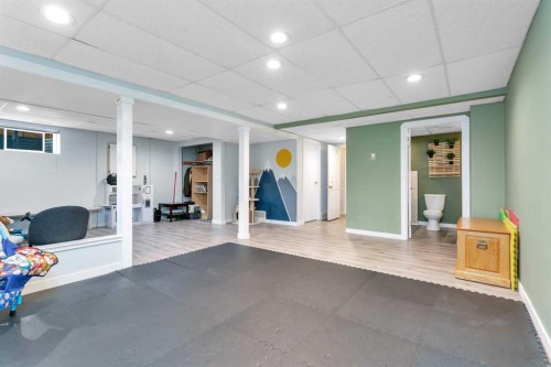 85 Hathaway Lane, Lacombe, AB - Indoor