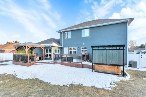 85 Hathaway Lane, Lacombe, AB - Outdoor With Deck Patio Veranda