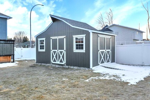 85 Hathaway Lane, Lacombe, AB - Outdoor With Exterior