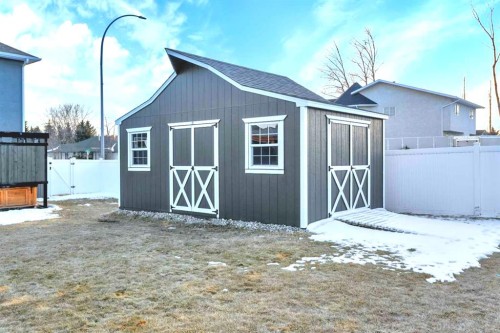 85 Hathaway Lane, Lacombe, AB - Outdoor With Exterior