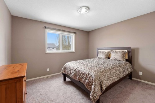 28 Ibbotson Close, Red Deer, AB - Indoor Photo Showing Bedroom