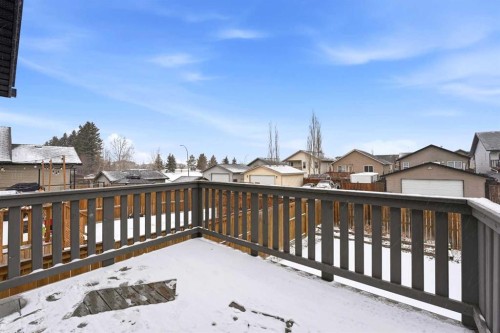 28 Ibbotson Close, Red Deer, AB - Outdoor