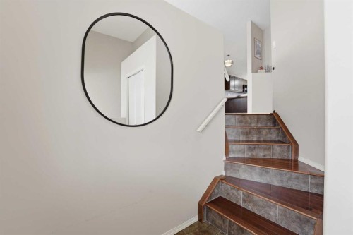 28 Ibbotson Close, Red Deer, AB - Indoor Photo Showing Other Room