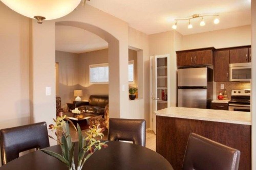 10 Ross Close, Sylvan Lake, AB - Indoor