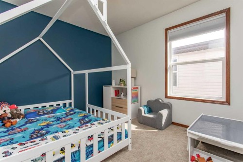 35 Landry Bend, Red Deer, AB - Indoor Photo Showing Bedroom