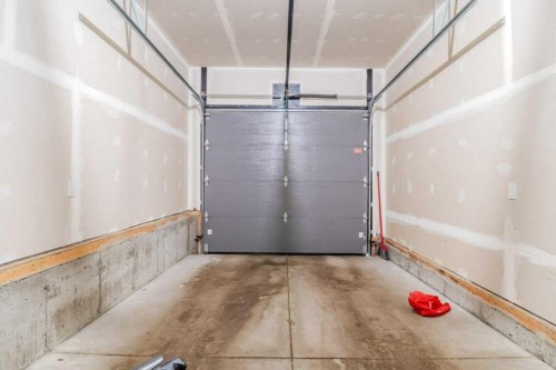 4143 Ryders Ridge Boulevard, Sylvan Lake, AB - Indoor Photo Showing Garage
