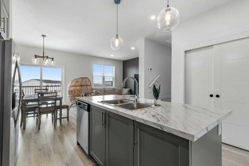 4143 Ryders Ridge Boulevard, Sylvan Lake, AB - Indoor Photo Showing Kitchen With Double Sink