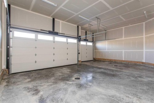 20 Emmett Crescent, Red Deer, AB - Indoor Photo Showing Garage