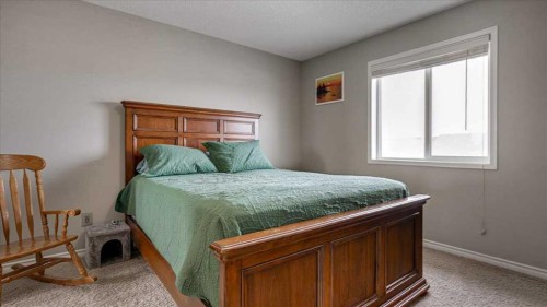 148 Valley Crescent, Blackfalds, AB - Indoor Photo Showing Bedroom