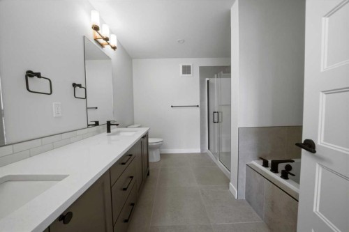 115 Crestview Boulevard, Sylvan Lake, AB - Indoor Photo Showing Bathroom