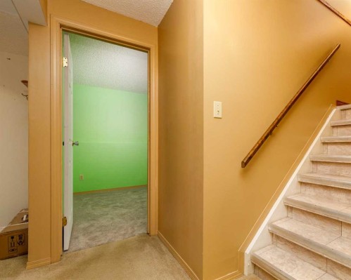7 Mclevin Crescent, Red Deer, AB - Indoor Photo Showing Other Room